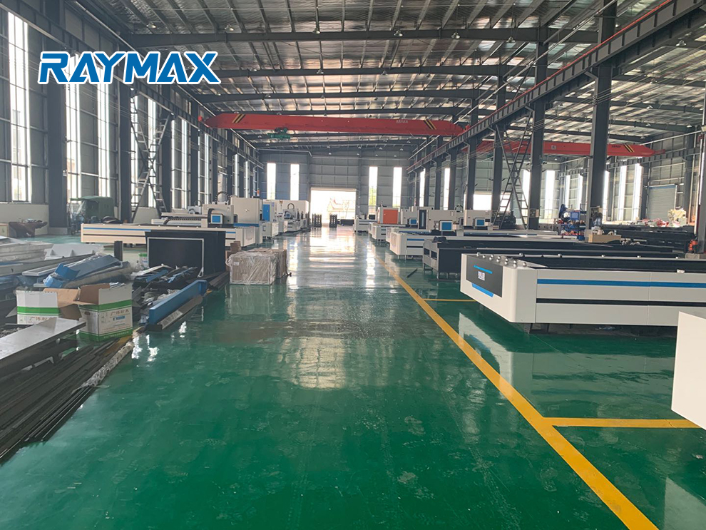 500w 1000w 2000w acciaio al carbonio acciaio al carbonio ferro in fibra di metallo prezzo della macchina da taglio laser