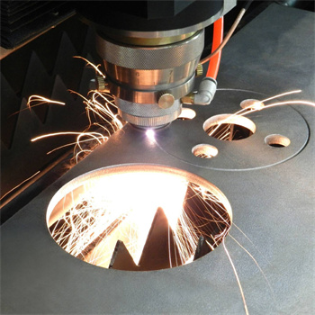 piccola macchina per il taglio dell'acciaio in fibra laser cnc