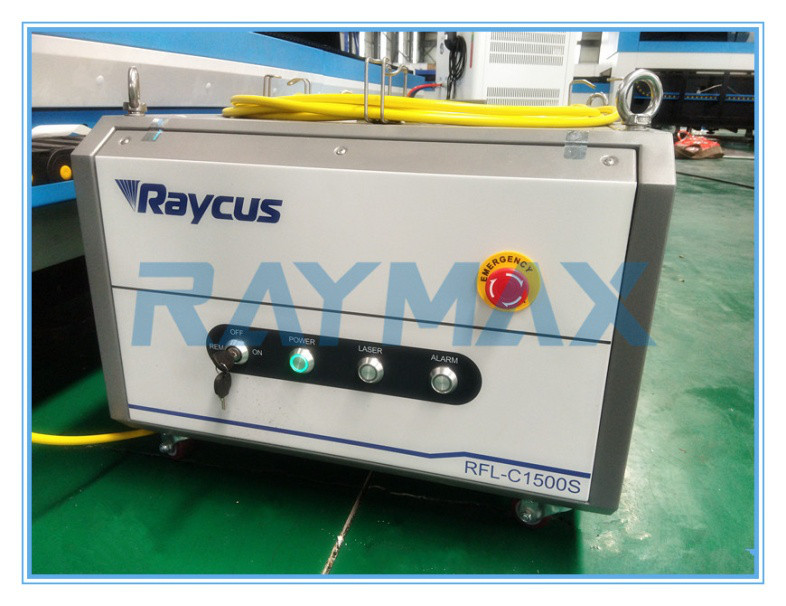 3015 Macchina per il taglio dei metalli con laser a fibra 2000w Raycus Laser Power